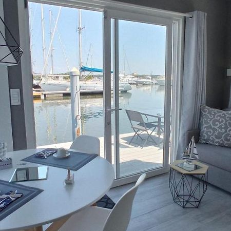 Marina Degli Estensi Floating Resort Llido Degli Estensi Kültér fotó