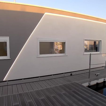 Marina Degli Estensi Floating Resort Llido Degli Estensi Kültér fotó