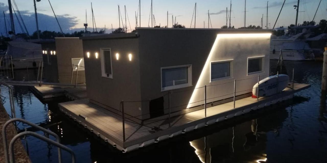 Marina Degli Estensi Floating Resort Llido Degli Estensi Kültér fotó