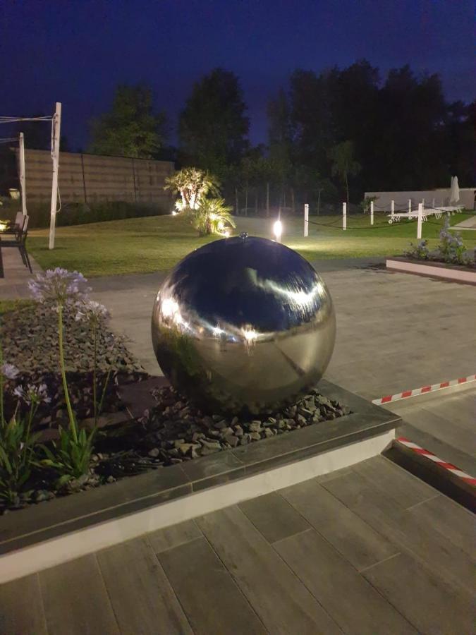 Marina Degli Estensi Floating Resort Llido Degli Estensi Kültér fotó
