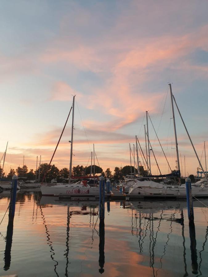 Marina Degli Estensi Floating Resort Llido Degli Estensi Kültér fotó