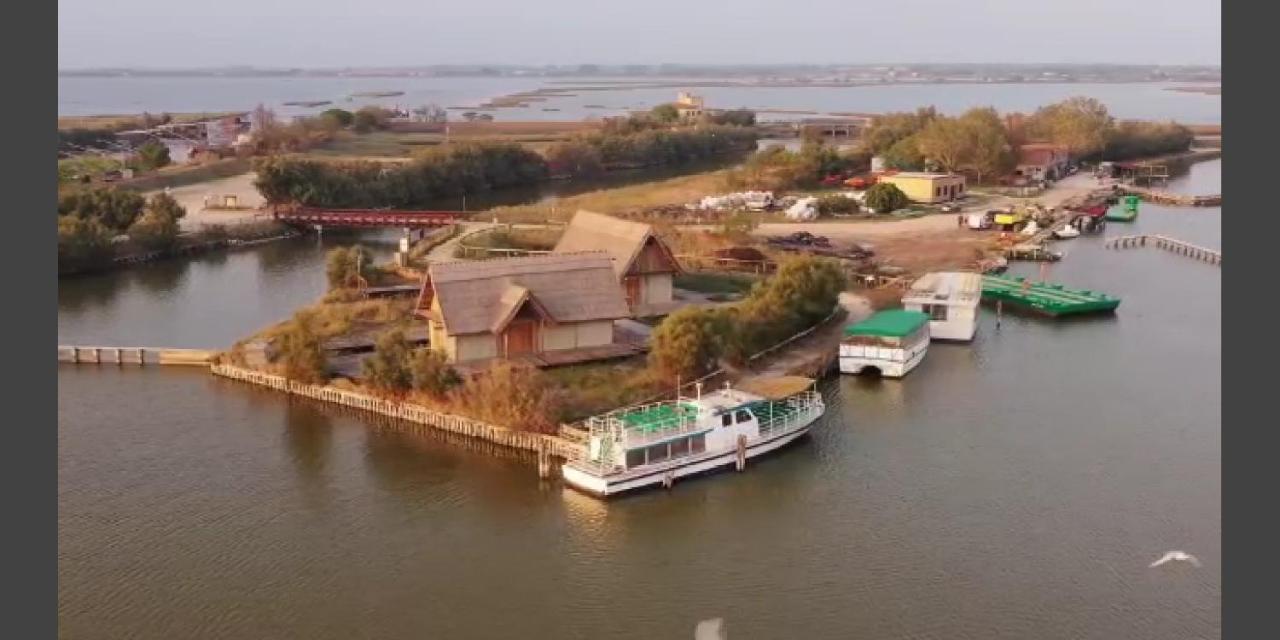 Marina Degli Estensi Floating Resort Llido Degli Estensi Kültér fotó