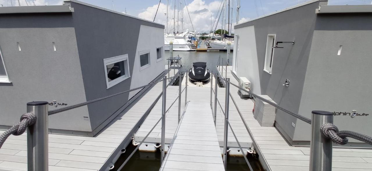 Marina Degli Estensi Floating Resort Llido Degli Estensi Kültér fotó