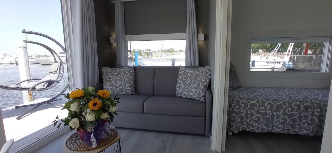 Marina Degli Estensi Floating Resort Llido Degli Estensi Kültér fotó
