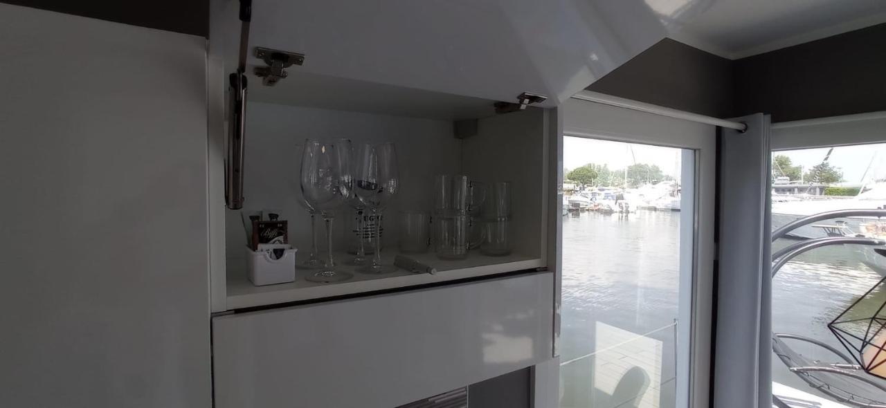 Marina Degli Estensi Floating Resort Llido Degli Estensi Kültér fotó